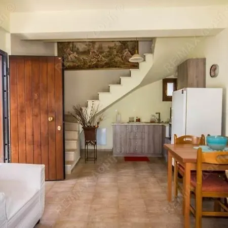 Anastasia's Maisonette